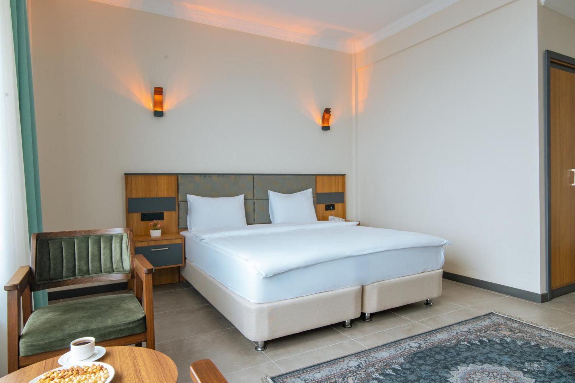 Fevzi Hoca Otel Trabzon Exterior photo